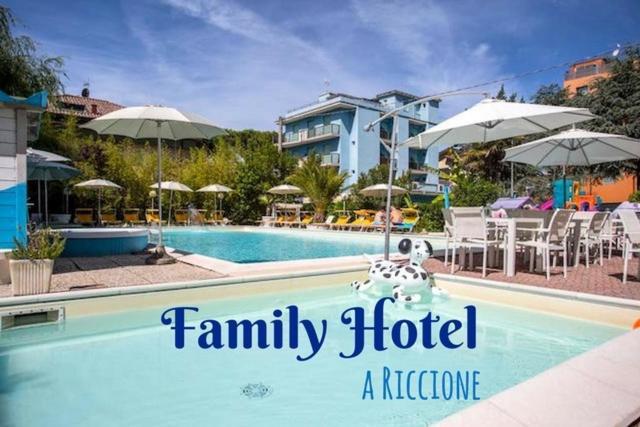 Hotel Tre Rose Riccione Exterior foto