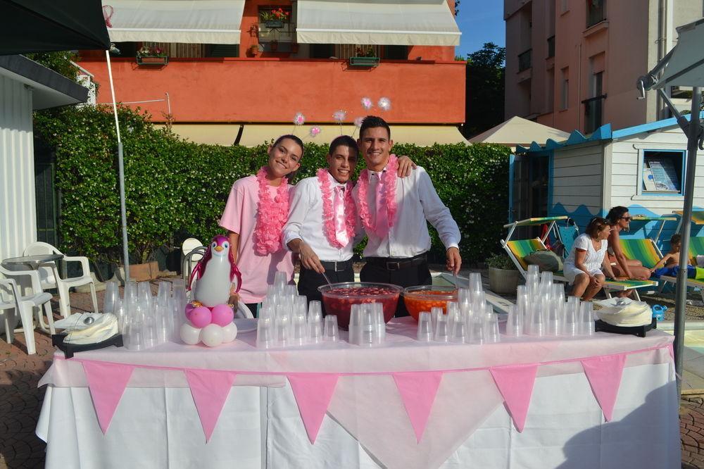 Hotel Tre Rose Riccione Exterior foto